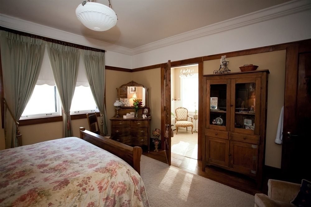 Westphal Mansion Inn Bed & Breakfast Hartford Exterior foto