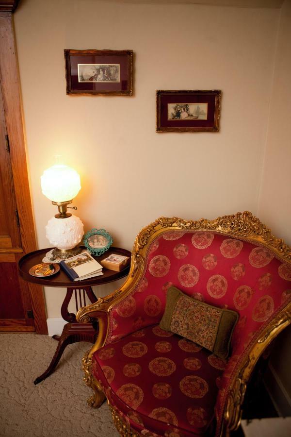 Westphal Mansion Inn Bed & Breakfast Hartford Exterior foto